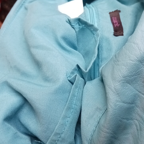 Handbag by Mark - Picture 12 of 13